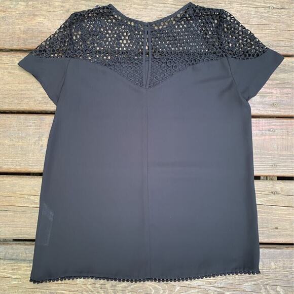 Zara Womens Blouse Black Short Sleeve Scoop Neck Keyhole Back Crochet S - Picture 3 of 8